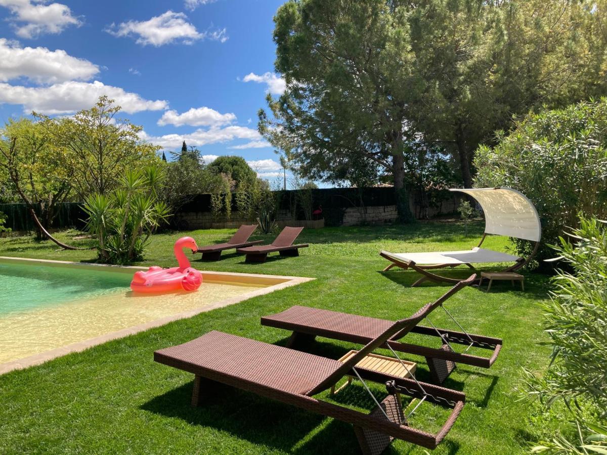 Le Patio, Chambres D Hotes Pour Adultes En Camargue, Possibilite De Naturisme A La Piscine, Aimargues Exterior photo
