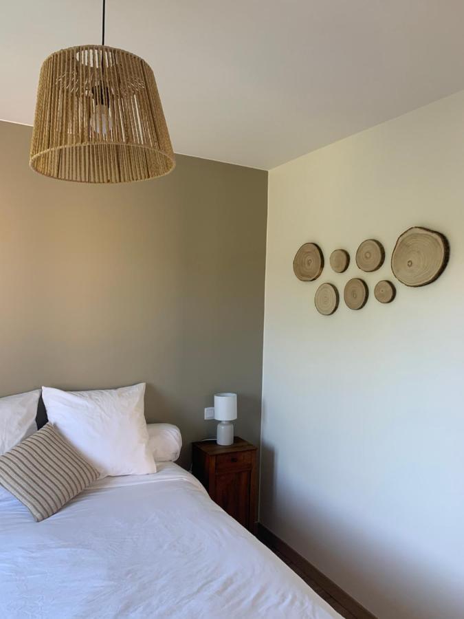 Le Patio, Chambres D Hotes Pour Adultes En Camargue, Possibilite De Naturisme A La Piscine, Aimargues Exterior photo