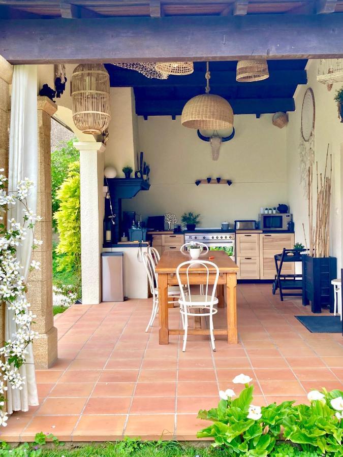 Le Patio, Chambres D Hotes Pour Adultes En Camargue, Possibilite De Naturisme A La Piscine, Aimargues Exterior photo